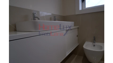 Apartamento T3 para Venda em Lordelo do Ouro e Massarelos