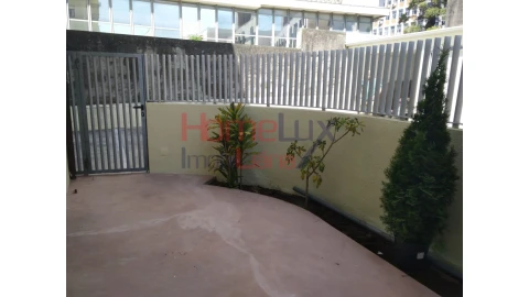 Apartamento T3 para Venda em Lordelo do Ouro e Massarelos