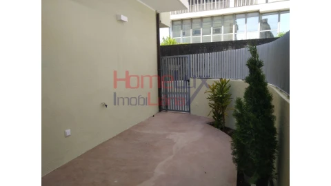 Apartamento T3 para Venda em Lordelo do Ouro e Massarelos