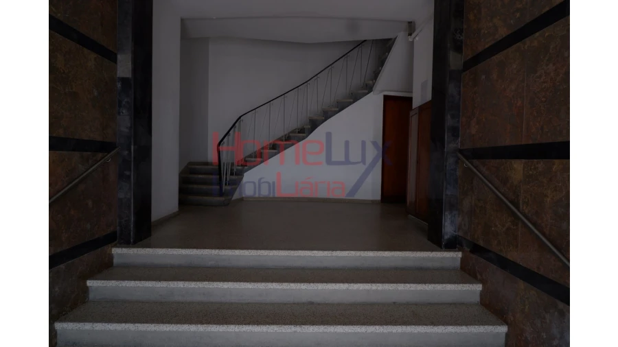 Apartamento T3 para Venda em Lordelo do Ouro e Massarelos Foto 6