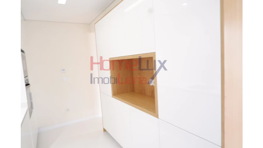 Apartamento T3 para Venda em Lordelo do Ouro e Massarelos Foto 26