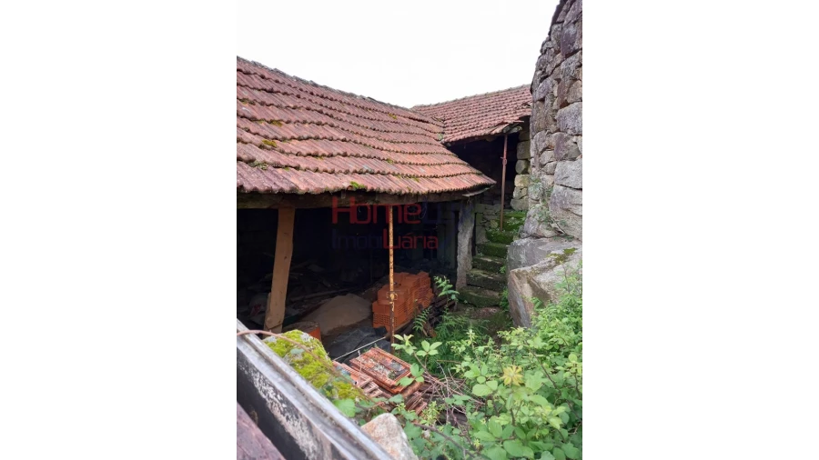 Moradia T3 para Venda em Arca e Varzielas Foto 4