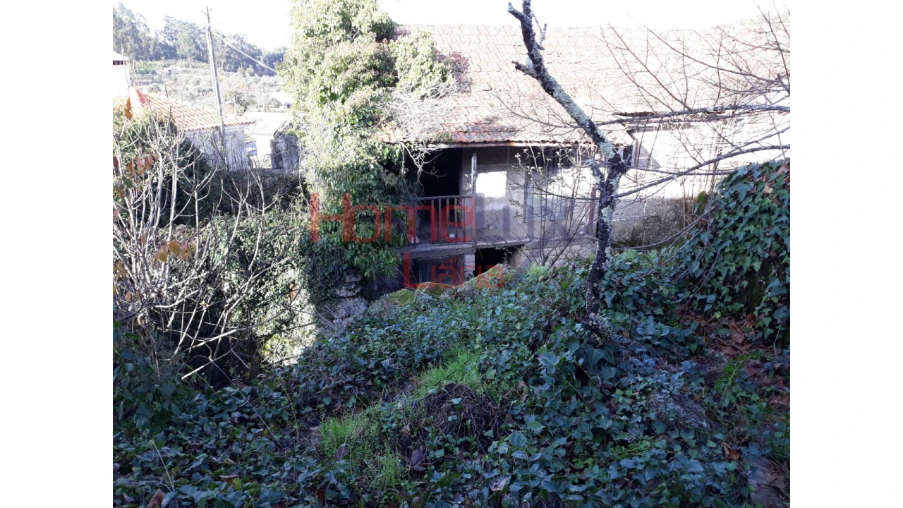 Moradia T2 para Venda em São Miguel do Mato Foto 15