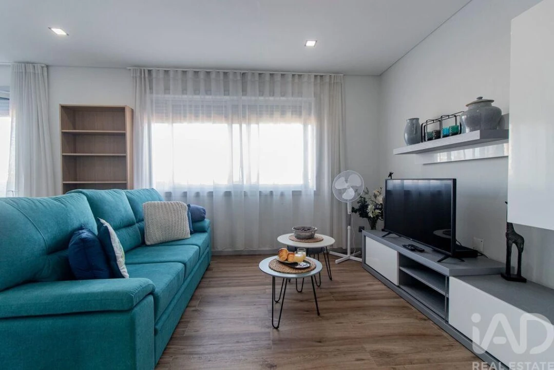 Apartamento T1 para Venda em Cedofeita, Santo Ildefonso, Sé, Miragaia, São Nicolau e Vitória Foto 17