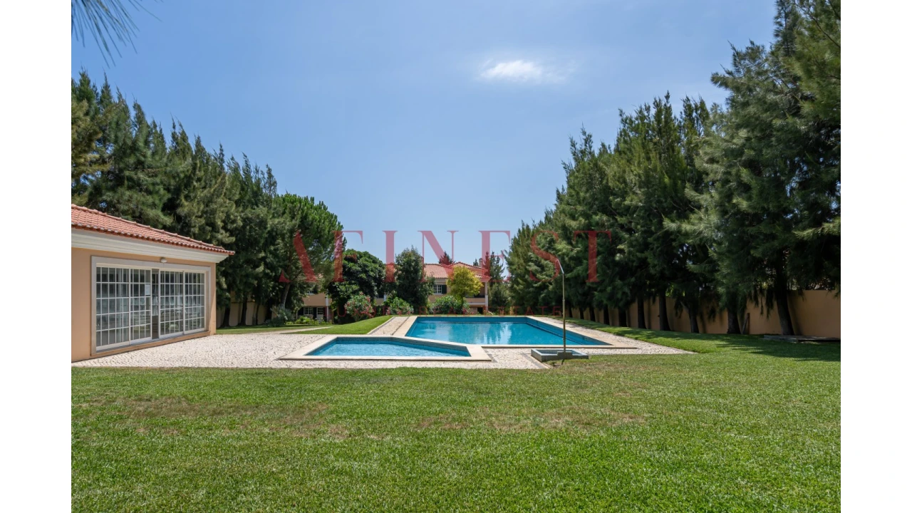 Moradia T4 para Venda em Cascais e Estoril Foto 9