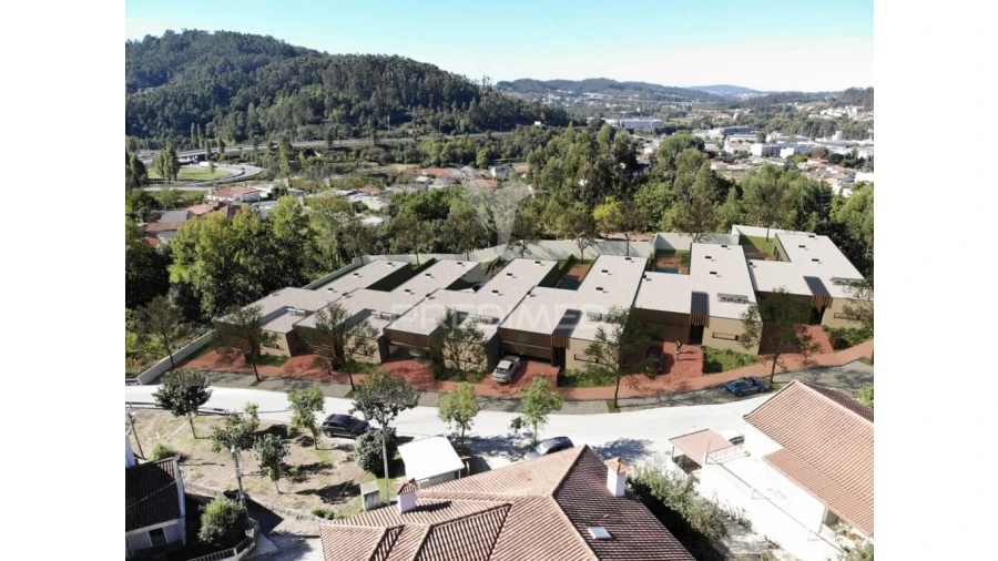 Moradia T4 para Venda em Celeirós, Aveleda e Vimieiro