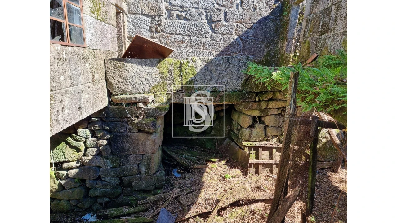 Moradia T3 para Venda em Ruivães e Campos Foto 8