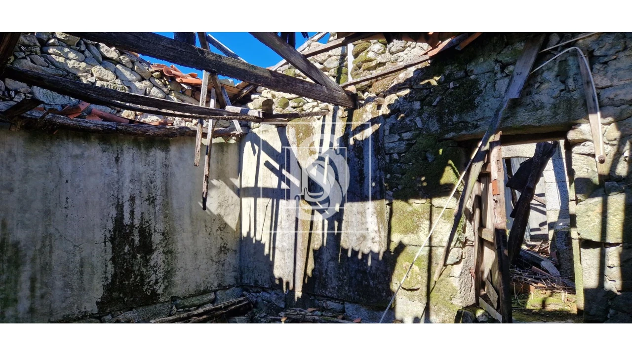 Moradia T3 para Venda em Ruivães e Campos Foto 21