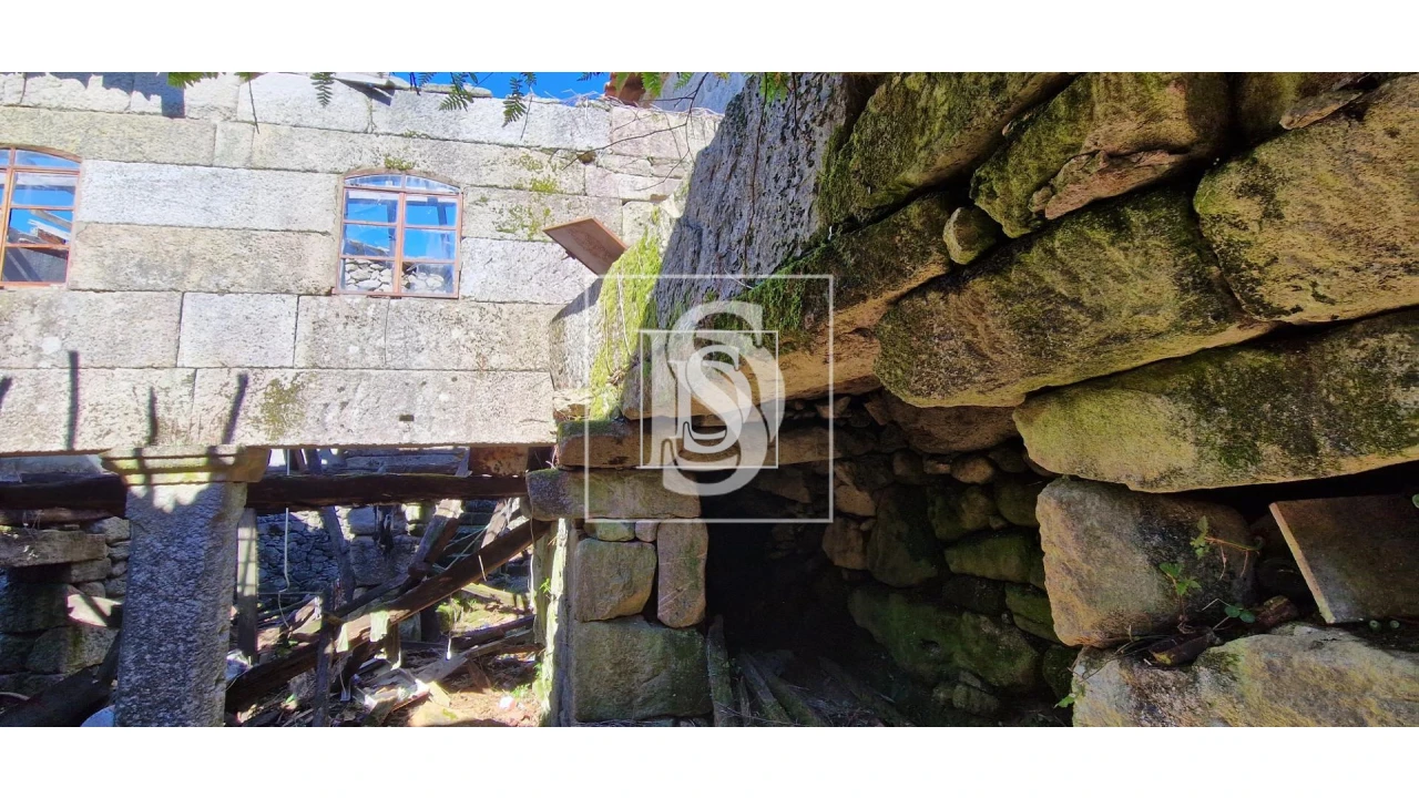 Moradia T3 para Venda em Ruivães e Campos Foto 11