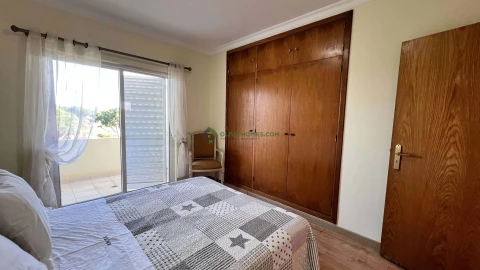 Moradia T4 para Venda em Quarteira
