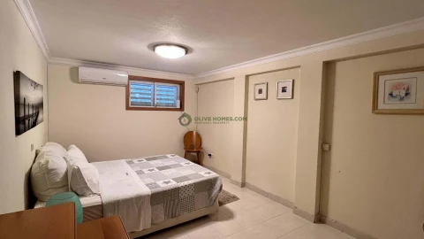 Moradia T4 para Venda em Quarteira