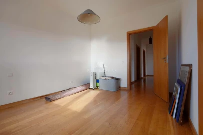 Apartamento T4 para Venda em Funchal (Se)