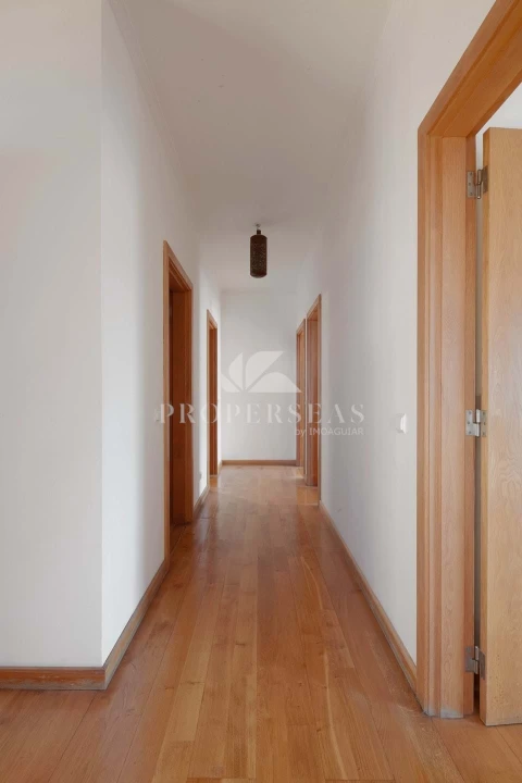 Apartamento T4 para Venda em Funchal (Se)
