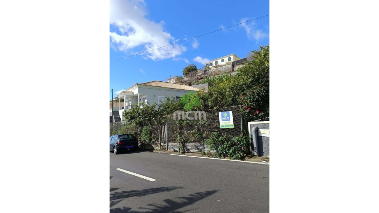 Terreno para Venda em Canhas Foto 7