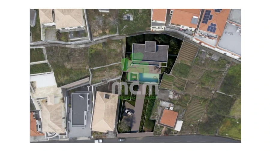 Terreno para Venda em Canhas Foto 11