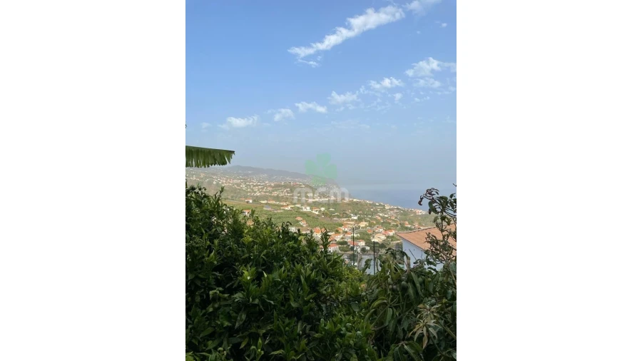 Terreno para Venda em Canhas Foto 2