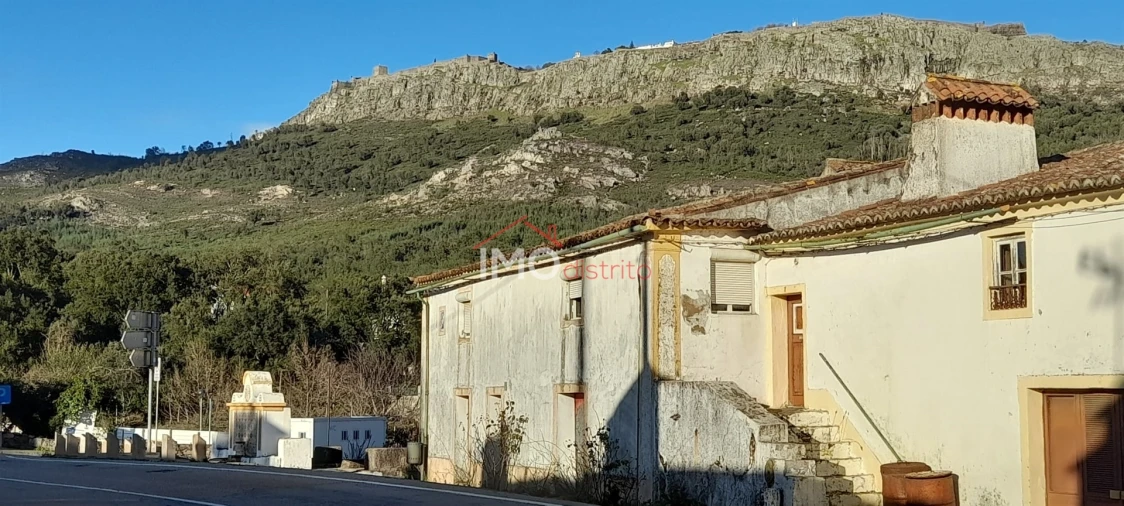 Moradia T5 para Venda em São Salvador da Aramenha Foto 2