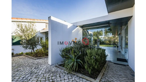 Moradia T4 para Venda em Marrazes e Barosa