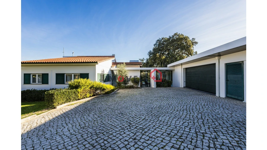 Moradia T4 para Venda em Marrazes e Barosa Foto 2