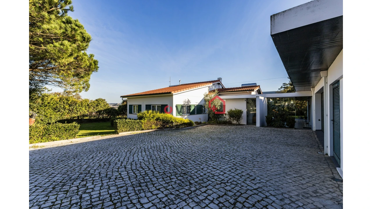Moradia T4 para Venda em Marrazes e Barosa Foto 4