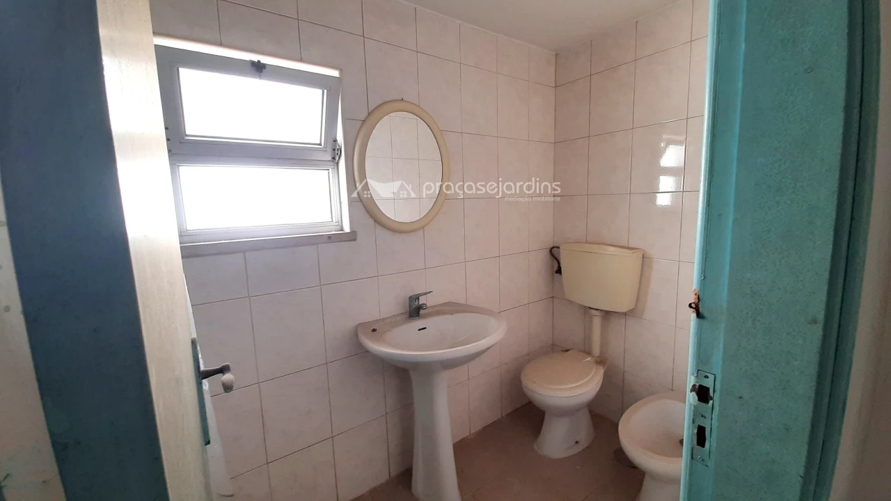 Prédio para Venda em Marinha Grande Foto 10