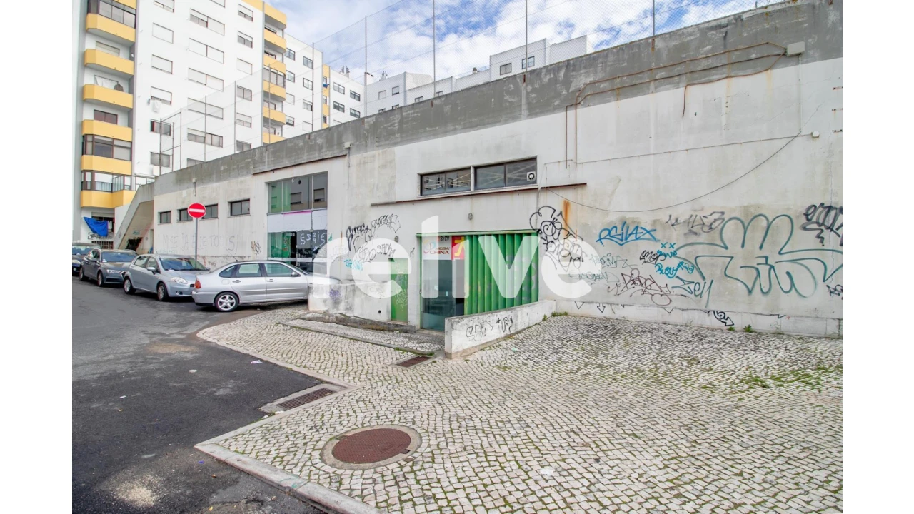 Loja para Venda em Massamá e Monte Abraão Foto 10