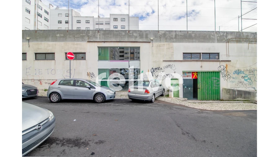 Loja para Venda em Massamá e Monte Abraão Foto 17