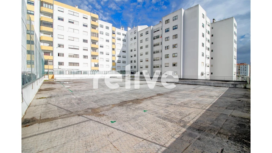 Loja para Venda em Massamá e Monte Abraão Foto 22