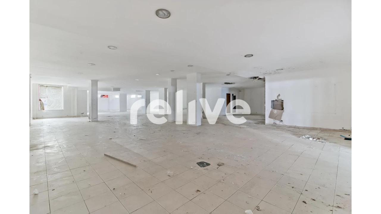 Loja para Venda em Massamá e Monte Abraão Foto 12