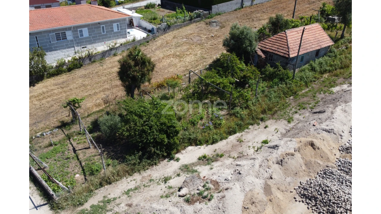 Moradia T3 para Venda em Croca Foto 4