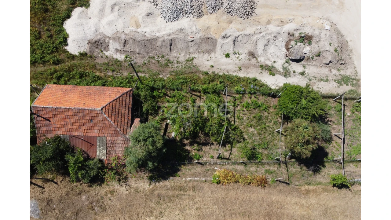 Moradia T3 para Venda em Croca Foto 6