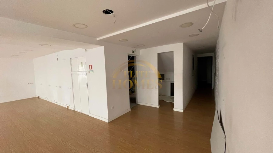 Negócio para Venda em Santa Maria Maior Foto 9