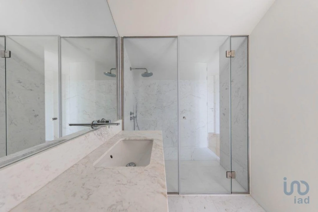 Apartamento T2 para Venda em Alvalade Foto 11