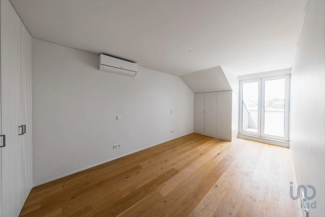 Apartamento T2 para Venda em Alvalade Foto 10
