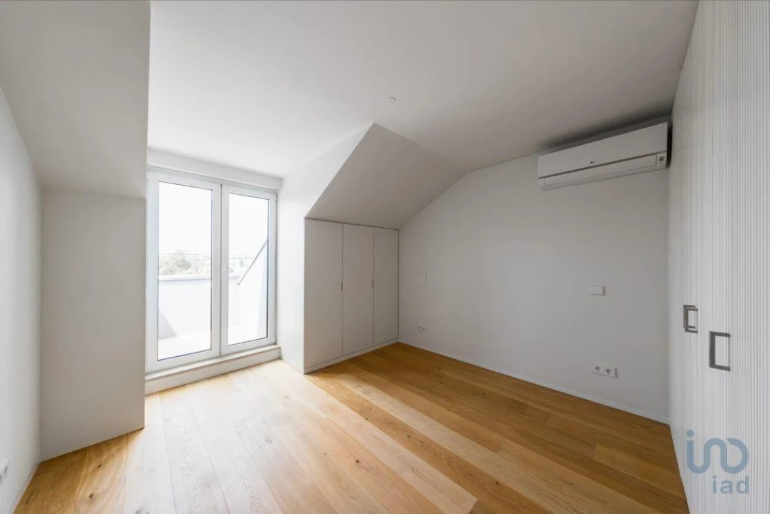 Apartamento T2 para Venda em Alvalade Foto 9