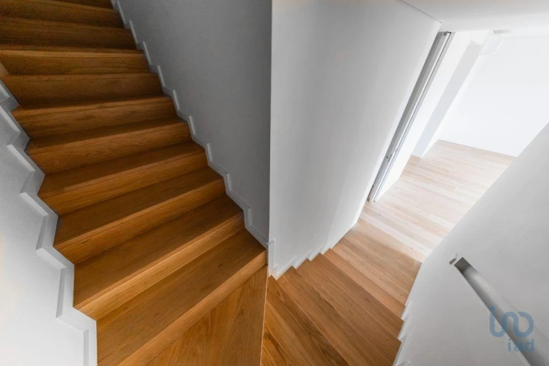 Apartamento T2 para Venda em Alvalade Foto 4