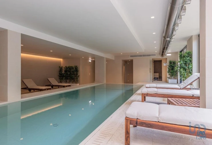 Apartamento T2 para Venda em Alvalade Foto 1