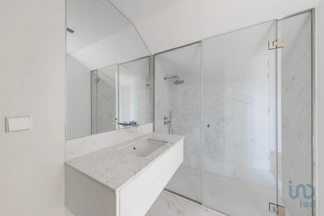 Apartamento T2 para Venda em Alvalade Foto 12