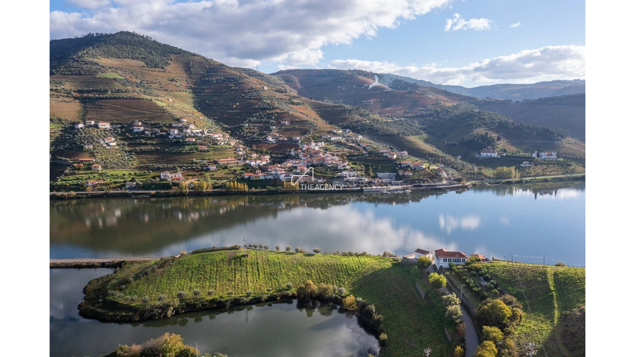Quinta T6 para Venda em Galafura e Covelinhas Foto 1
