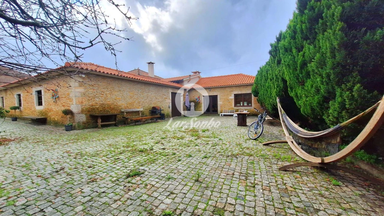 Moradia T4 para Venda em Balazar Foto 4