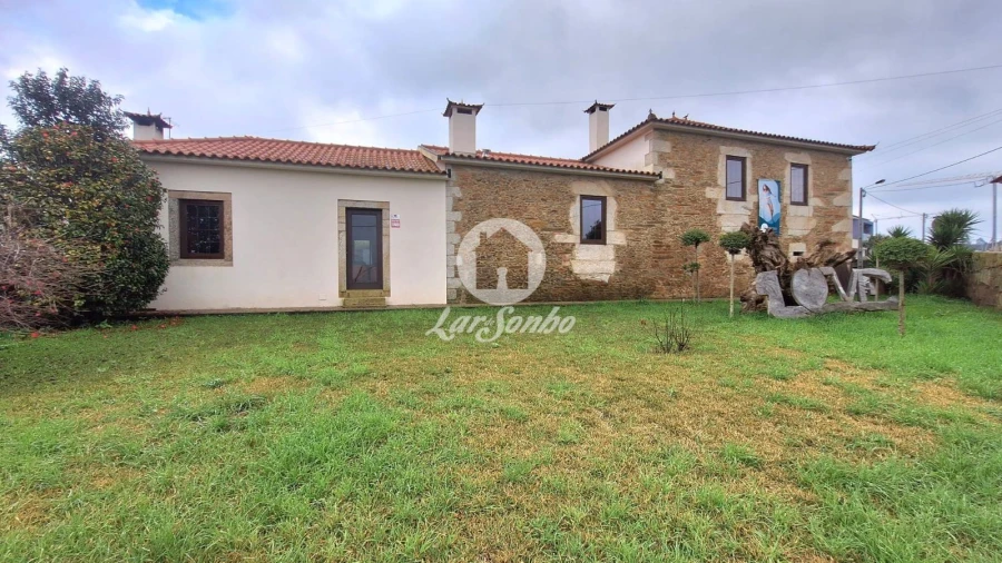 Moradia T4 para Venda em Balazar Foto 2