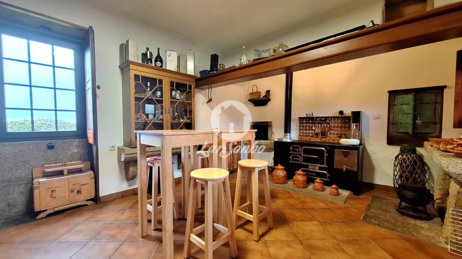 Moradia T4 para Venda em Balazar Foto 13