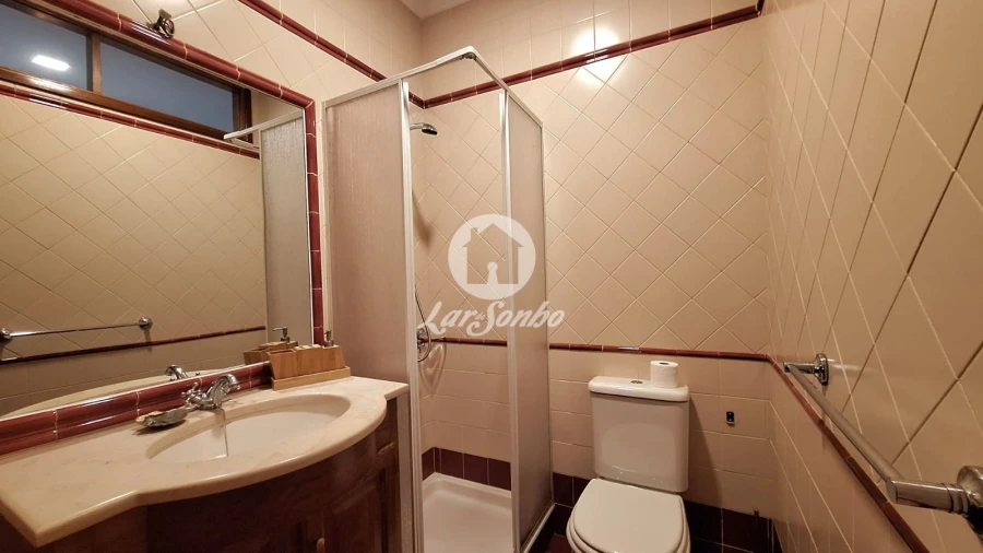 Moradia T4 para Venda em Balazar Foto 21