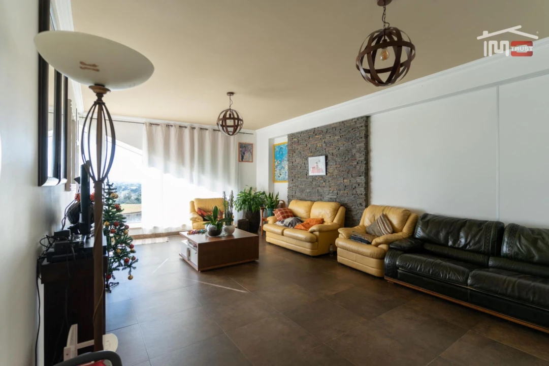 Moradia T5 para Venda em Nossa Senhora das Misericordias Foto 30