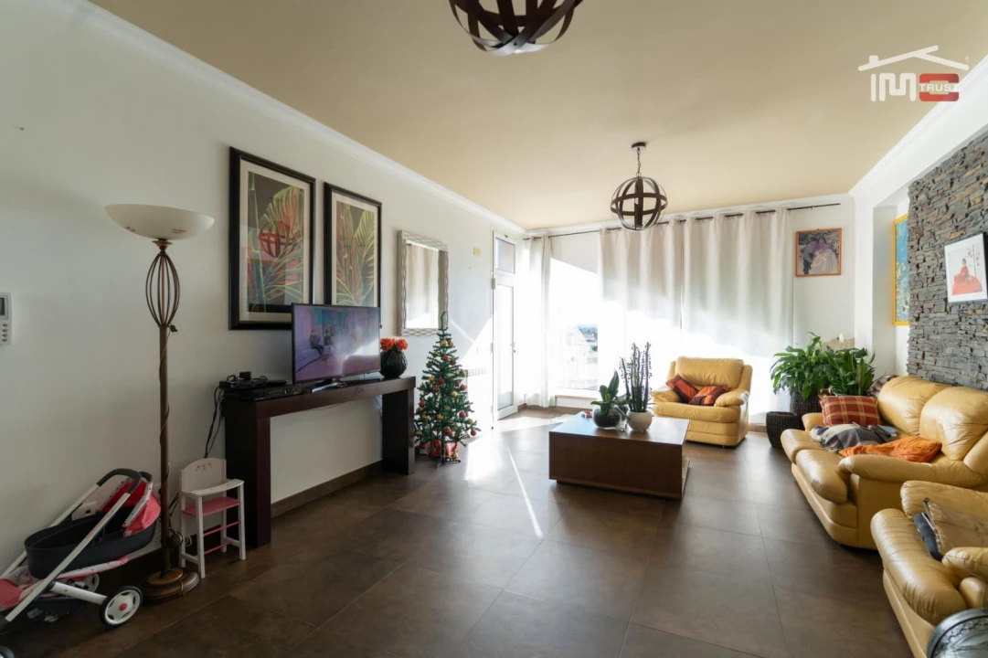 Moradia T5 para Venda em Nossa Senhora das Misericordias Foto 31