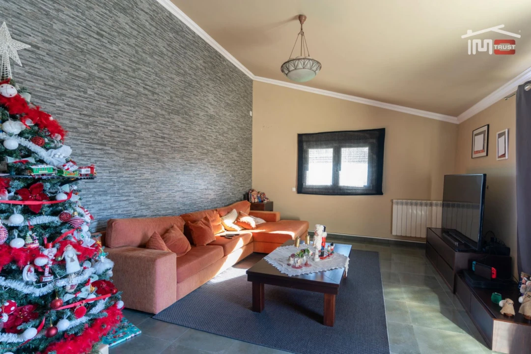 Moradia T5 para Venda em Nossa Senhora das Misericordias Foto 34