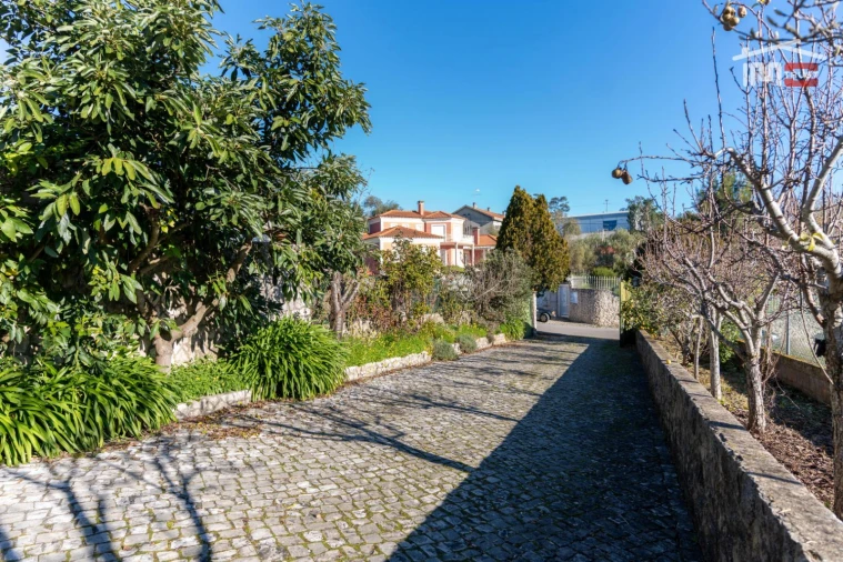 Moradia T5 para Venda em Nossa Senhora das Misericordias Foto 4