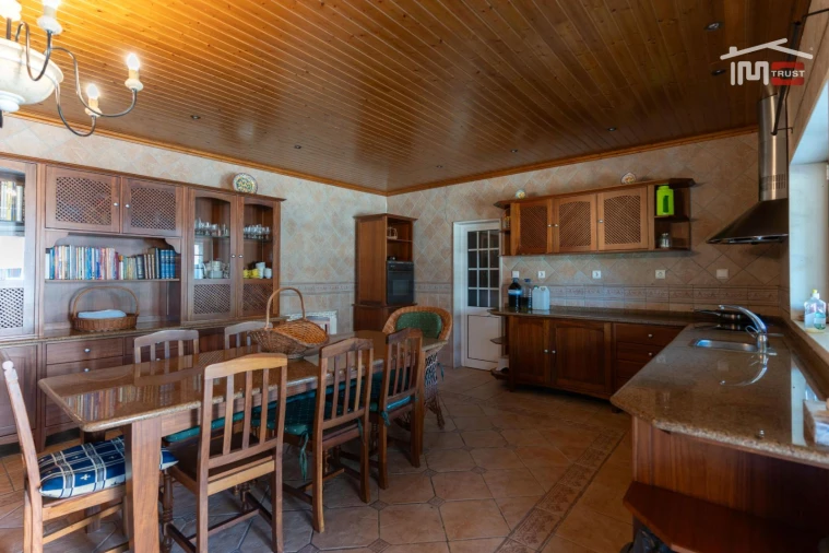 Moradia T5 para Venda em Nossa Senhora das Misericordias Foto 11