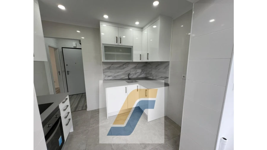 Apartamento T1 para Venda em Arroios