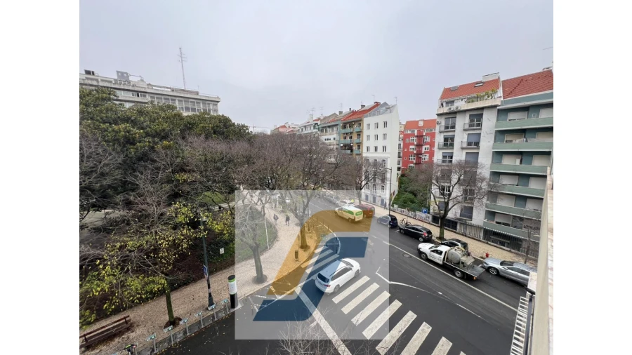 Apartamento T1 para Venda em Arroios Foto 8